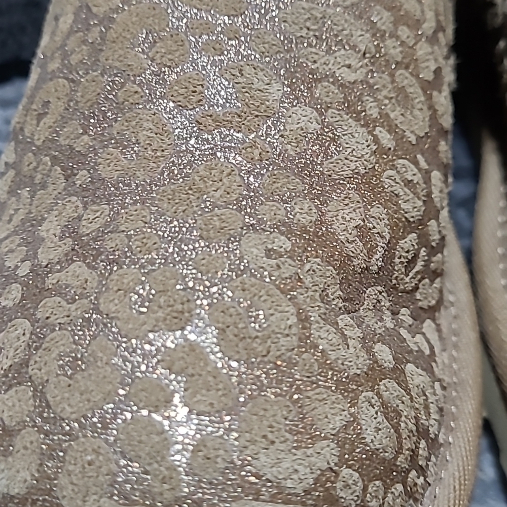 UGG GLITTER SNOW LEOPARD PRINT CLASSIC SHORT CHESTNUT BOOTS - Picture 11 of 15